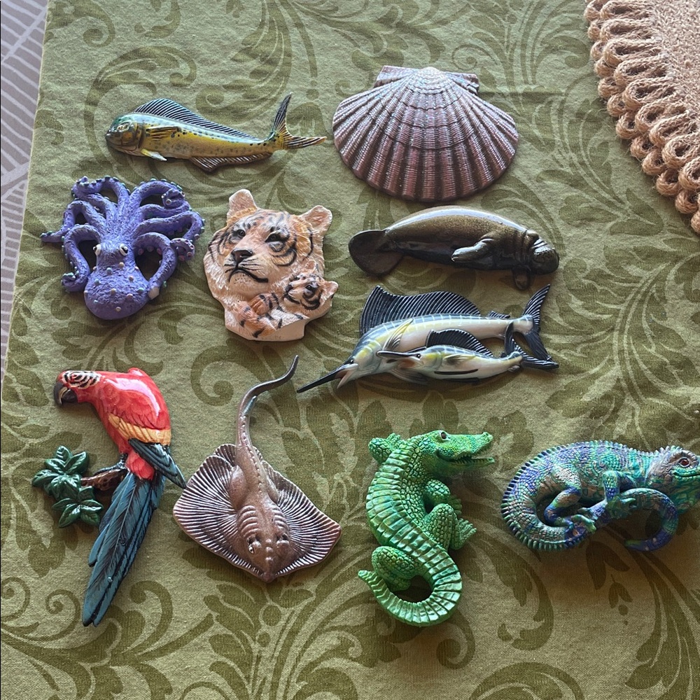 Assorted Colorful Marine & Wildlife Decorative Magnet Bundle
